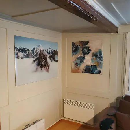 Chalet-etage Mitten Im Dorf Loèche-les-Bains