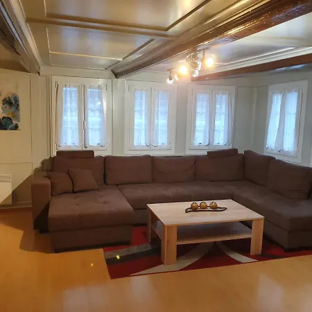Appartement Chalet-etage Mitten Im Dorf