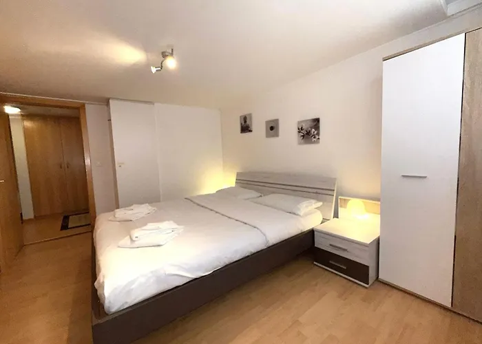 Chalet-etage Mitten Im Dorf 洛伊克巴德