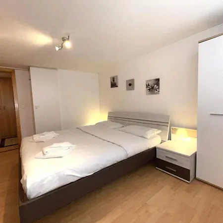 Chalet-etage Mitten Im Dorf Leukerbad